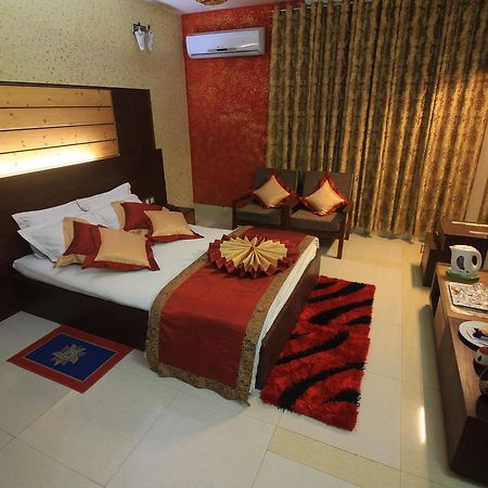 Tiger Garden Int Hotel Khulna Bagian luar foto