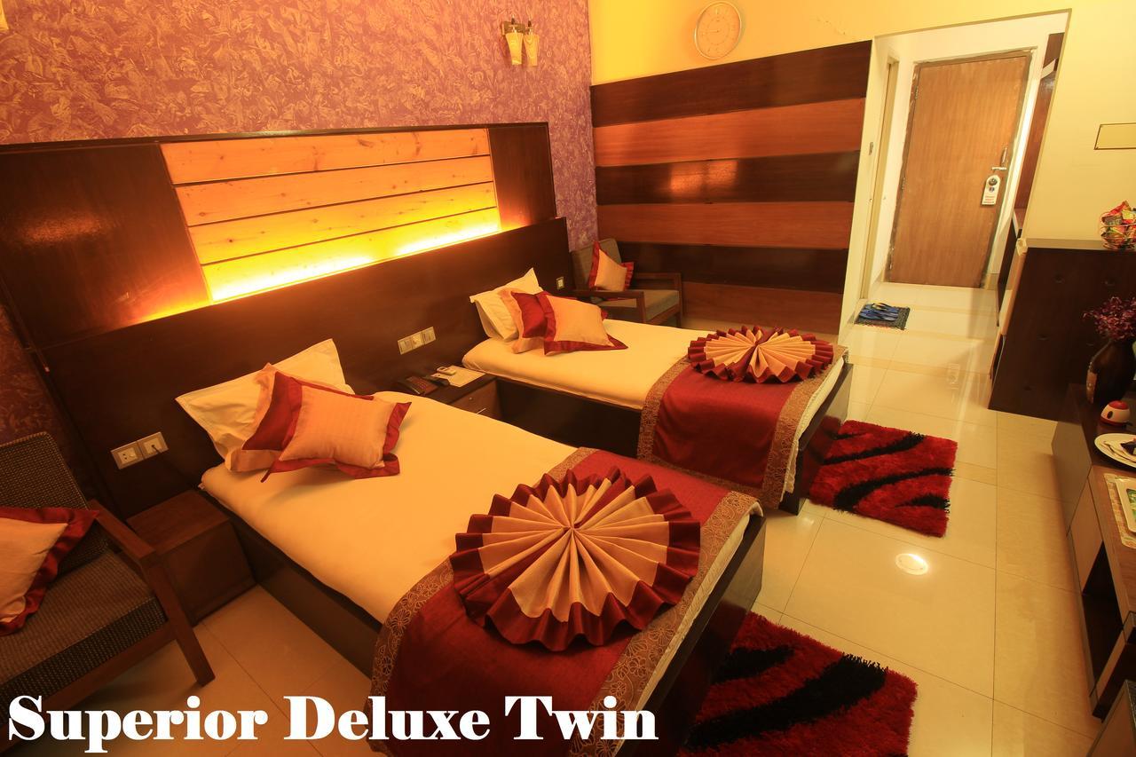 Tiger Garden Int Hotel Khulna Bagian luar foto
