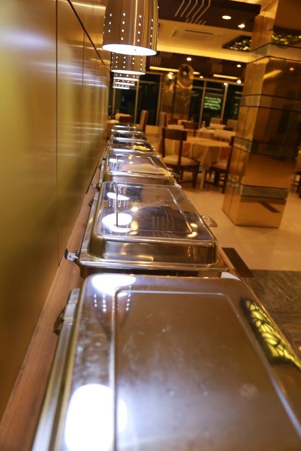 Tiger Garden Int Hotel Khulna Bagian luar foto